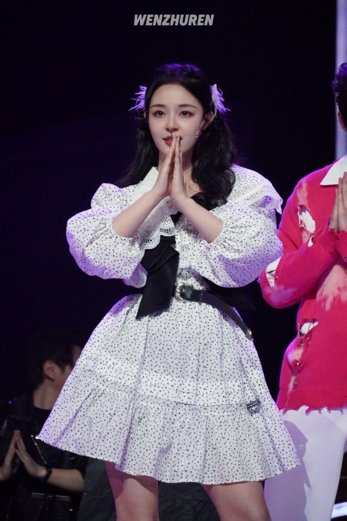 李莎旻子回应跨界唱歌质疑 坚持原创音乐整整十年，李莎旻子直面跨界唱歌争议。即便常