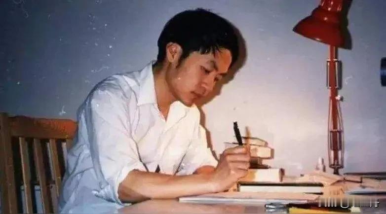 时常看到有作者称自己开书几本500~600万字扑街，有的一本书洋洋洒洒100~2