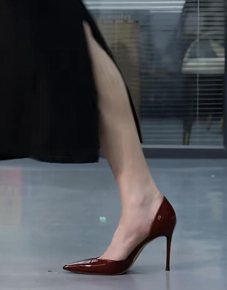 选择一双什么样的高跟鞋好看?总有一款适合你！
