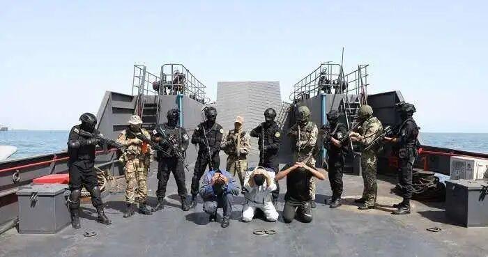 俄罗斯太强硬了，关键时刻同伊朗举行了联合军事演习！
根据相关报道，当地时间2月1