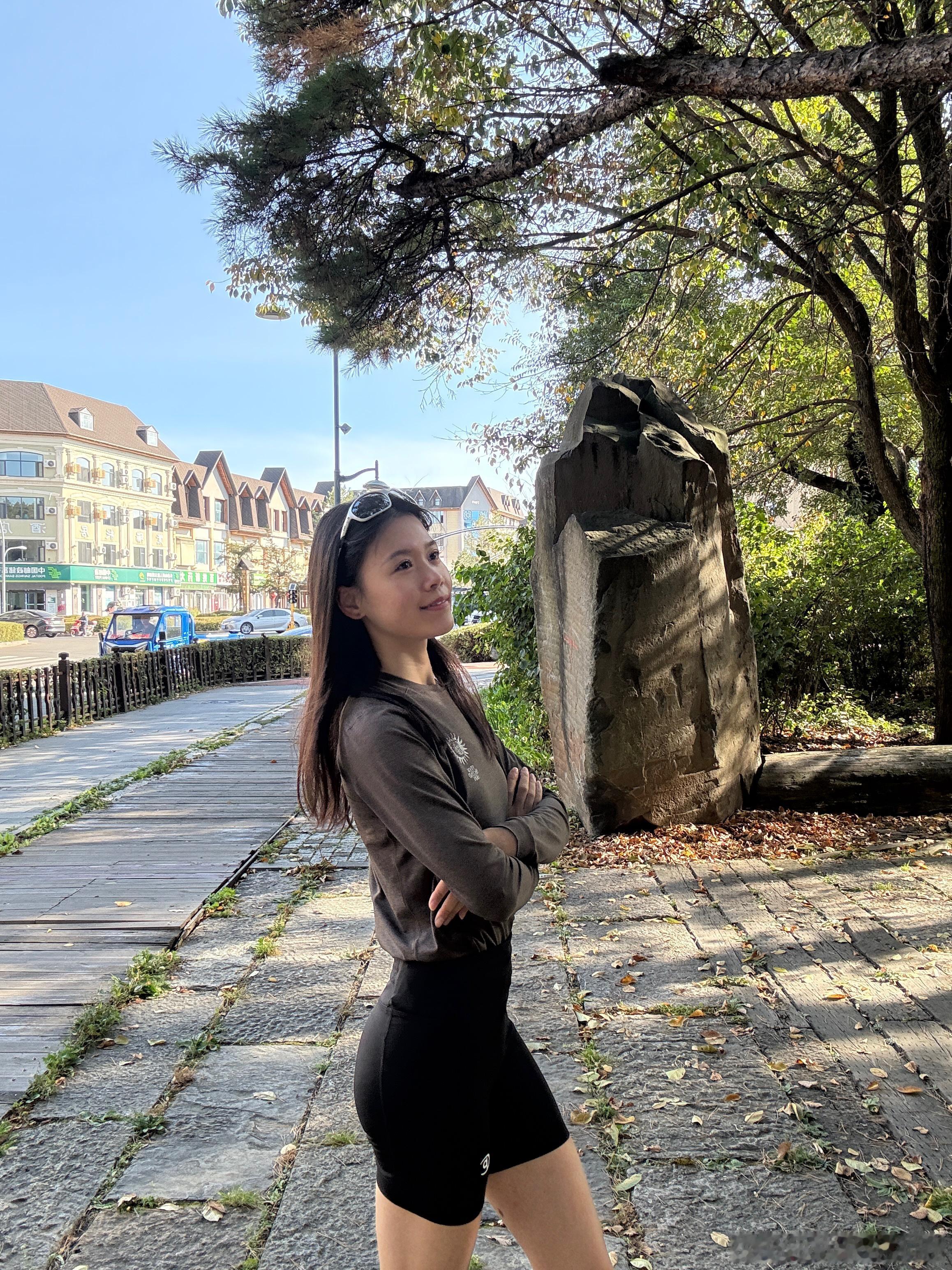这辈子没这么困过每天到八点都睁不开眼了变天了今晚也太冷了还是赶紧回被窝准备睡觉明