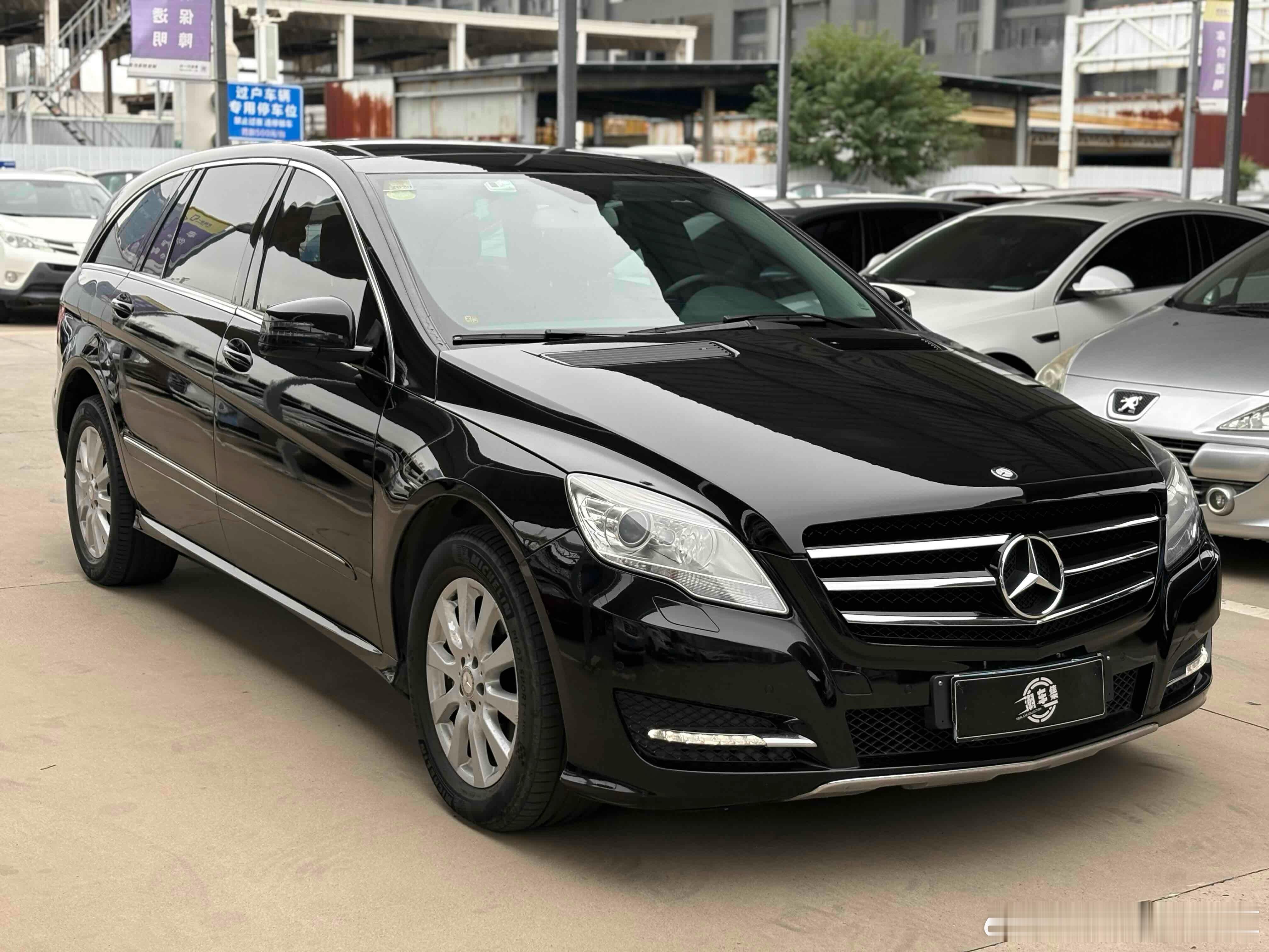 小卖两台14年奔驰R320 极品7万多公里已售🛫16年保时捷卡宴 富商一手 已