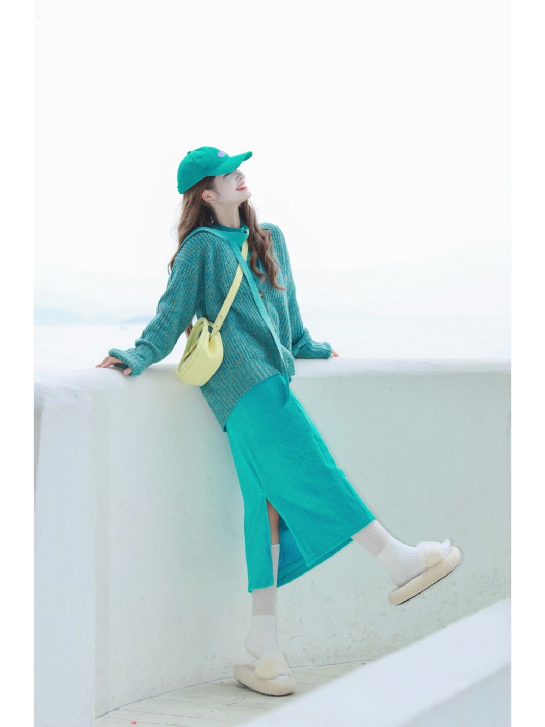 🏝️爱惨了毛衣配裙子的氛围感！👗