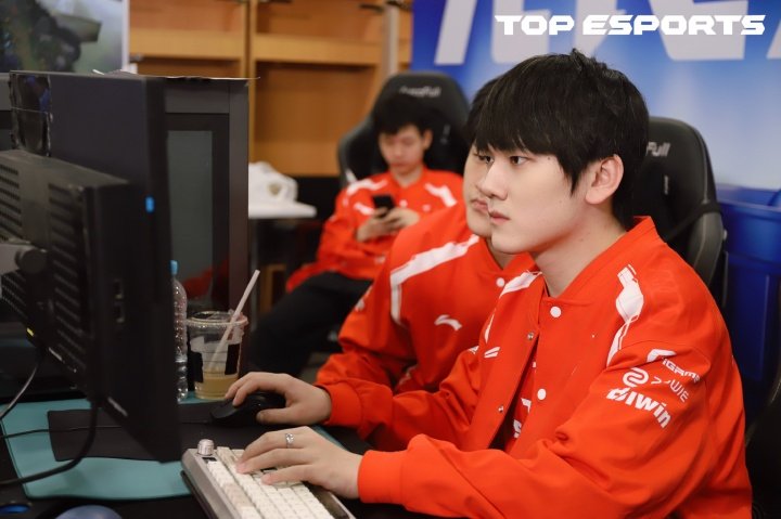 最后一转？JKL今年和TES合同到期 此前多次表示今年打完休息S15英雄联盟全球