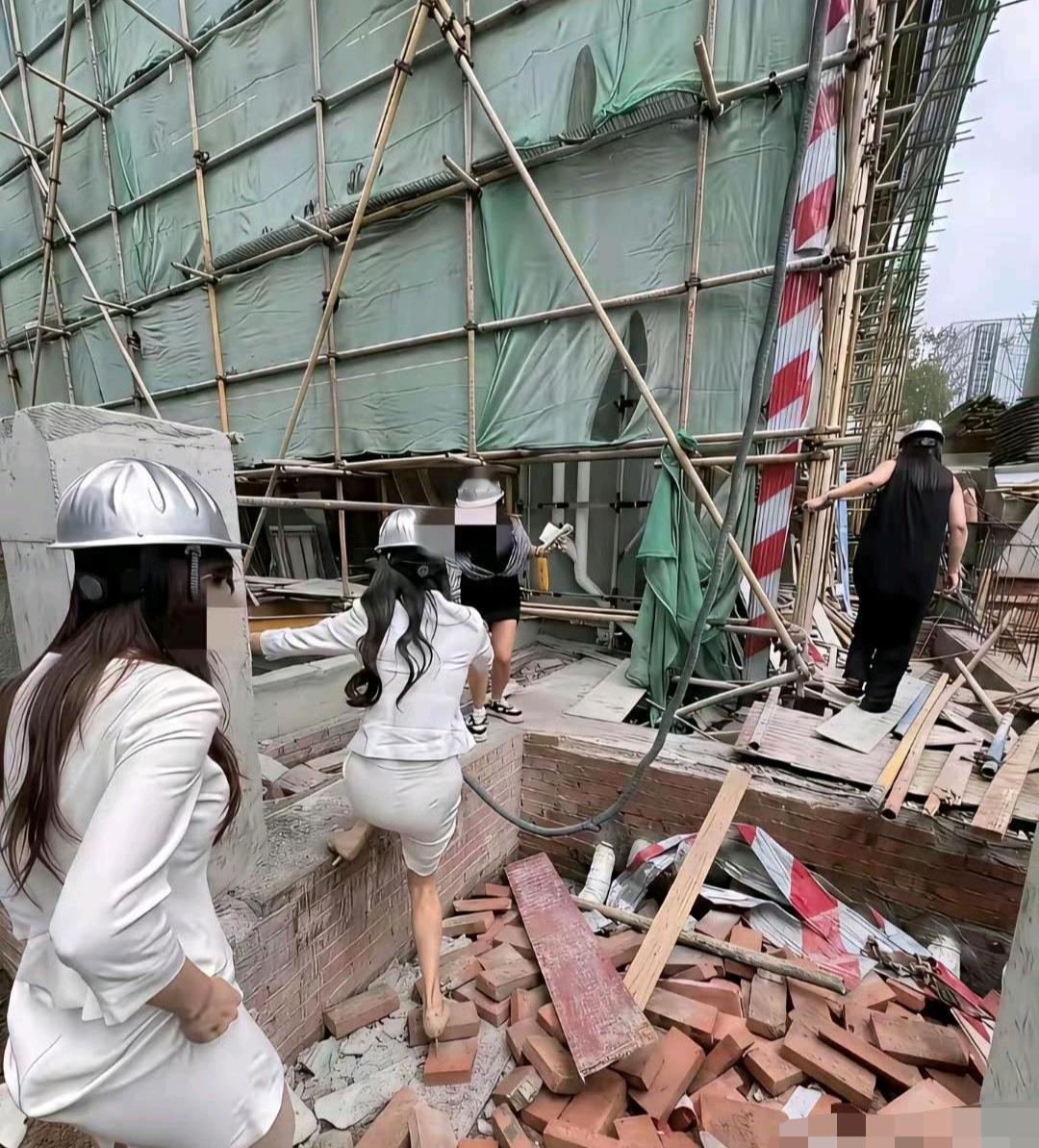 工地有三喜，:下雨、停电，还有什么？