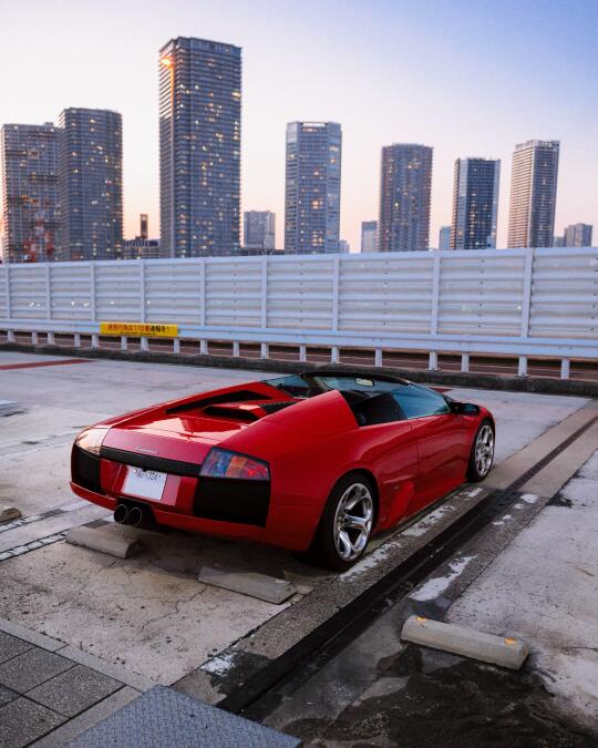 拍车日记｜谁不想要一台手动蝙蝠Roadster呢