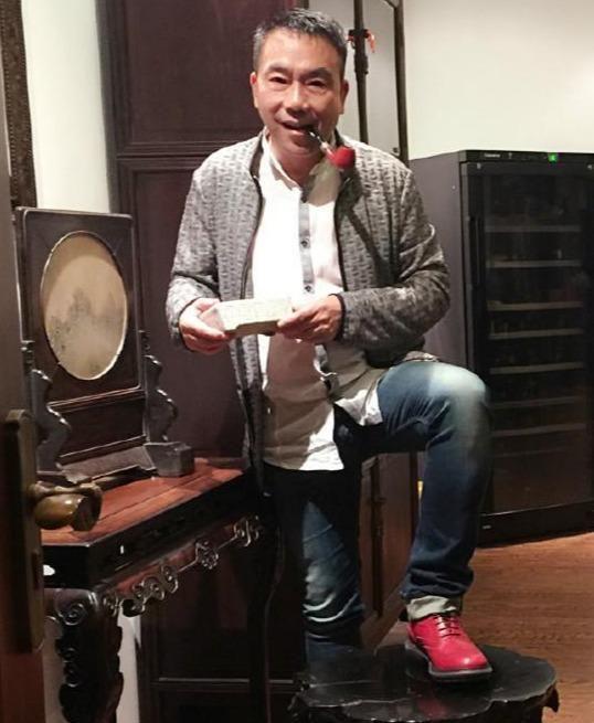 杨议的相声，无人能及。
其他的人都不行。只不过是羡慕嫉妒恨罢了。
相声圈也是个江