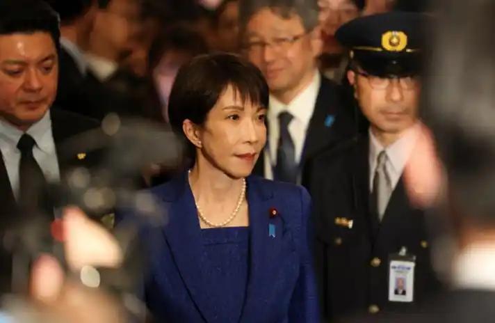 特朗普访华行程敲定后，日本方面的紧张情绪变得特别明显，从政府到媒体都在快速调整姿