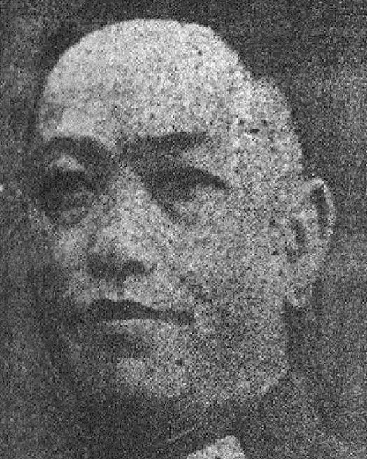 1940年，新四军女院长救了几百名国军，谁知国军归队时，一个副官却掏出手枪对准女