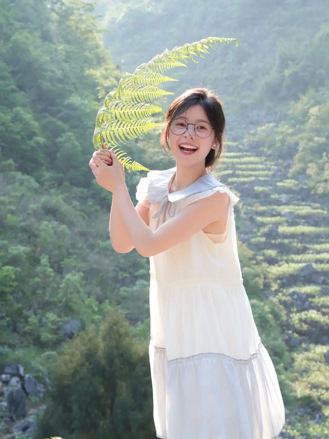 山中女儿。