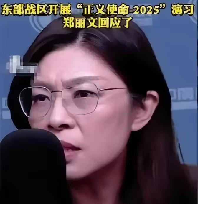 更让人震惊的是，她一边被党内派系逼到墙角，一边还得应付民进党泼来的“亲中卖台”脏