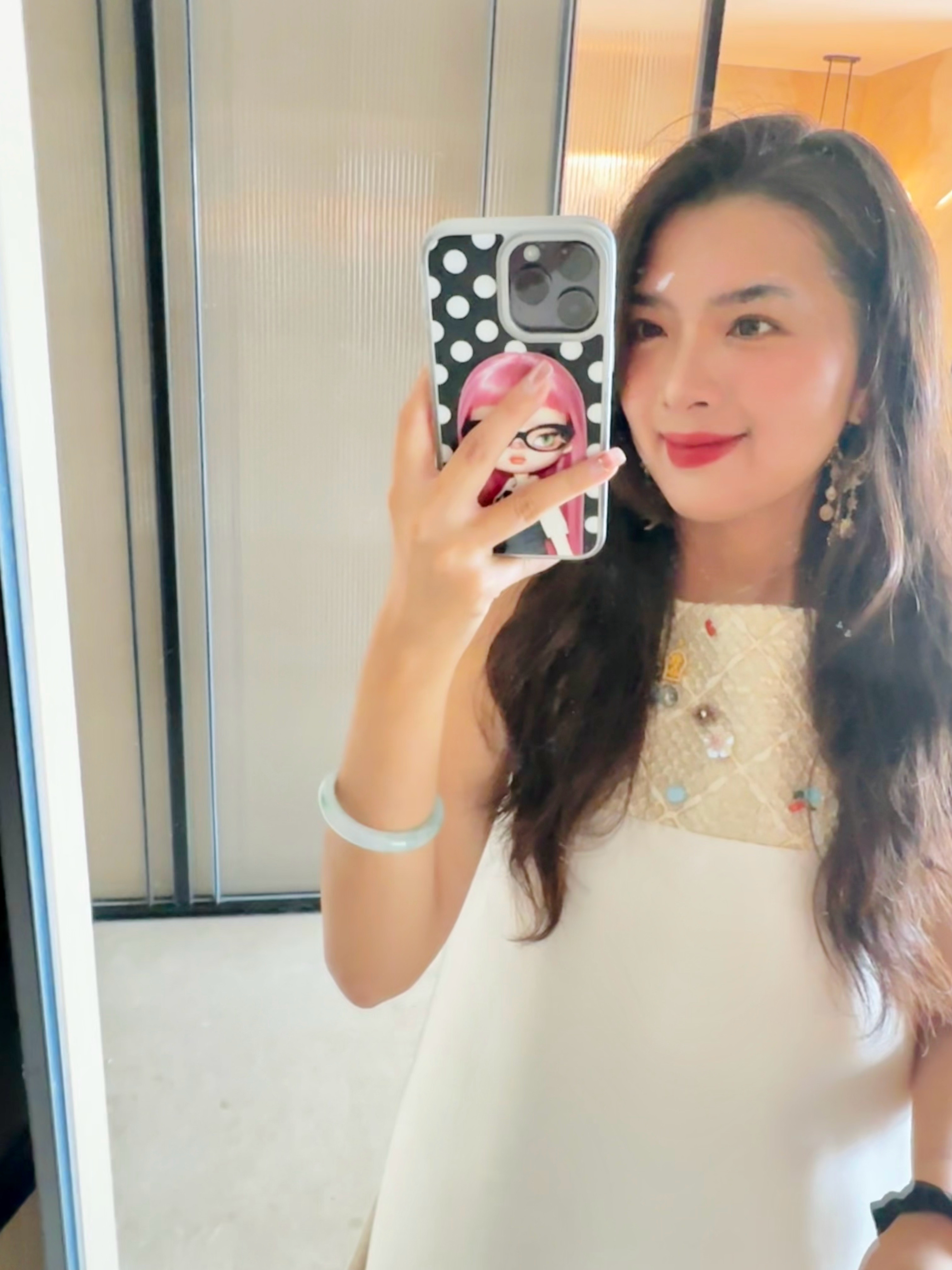 小助理我收拾完毕✅整装待发 出发拍摄去咯～今日我的OOTD主打淑女 广州·广州之