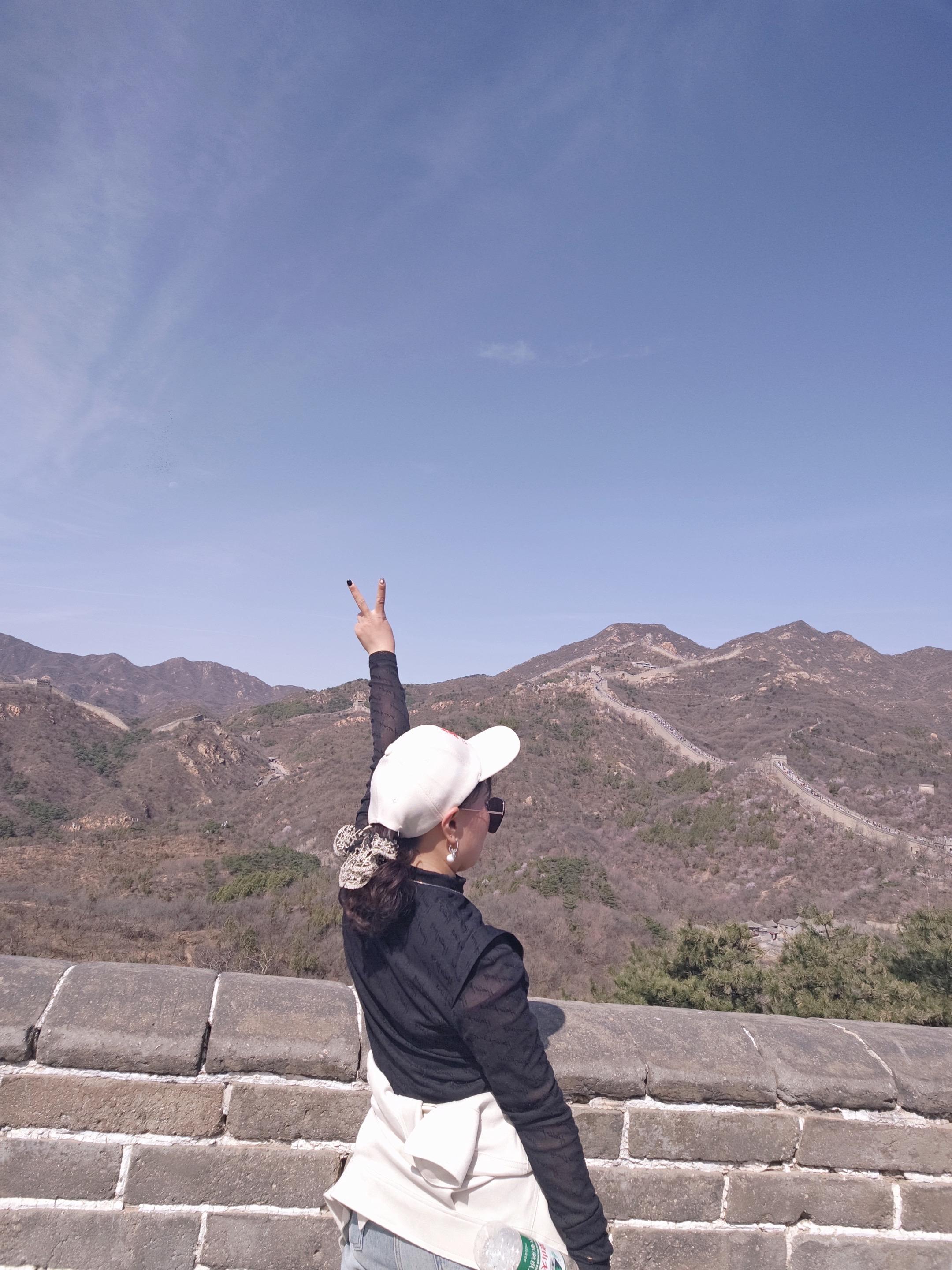 不到长城非好汉，到了长城一身汗