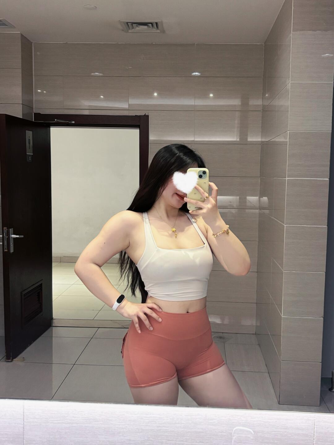 没偷懒的今天 臀推加了10kg 嘿嘿