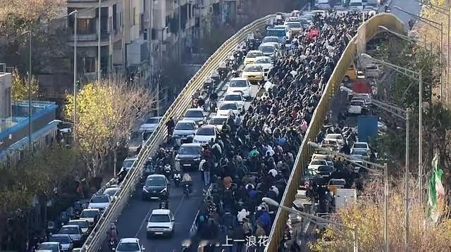 伊朗面临40多年来最严峻挑战伊朗此次挑战之所以“最严峻”，在于外部压制与内部矛盾