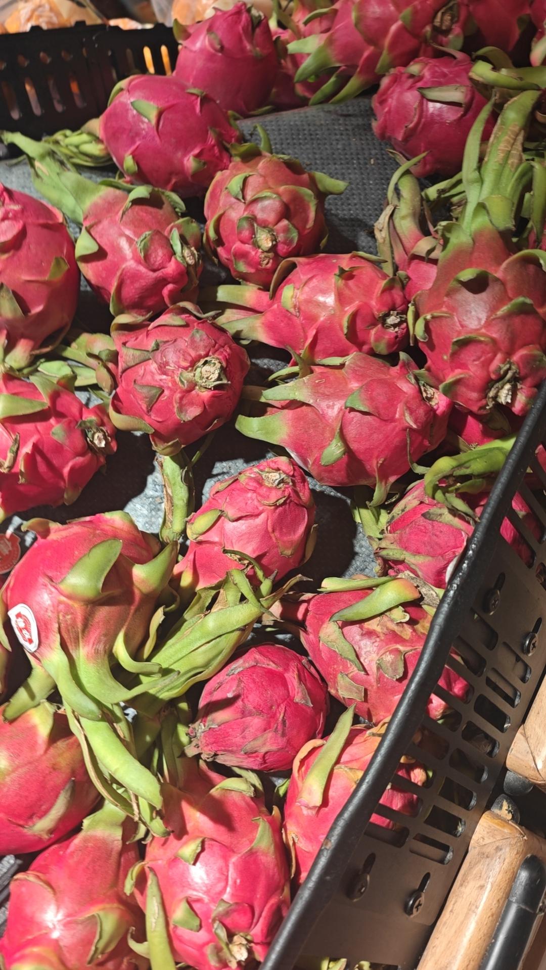 当我们思考过去，当我们展望未来，当我们倾其所有，当我们无所畏惧，这个世界对于我们