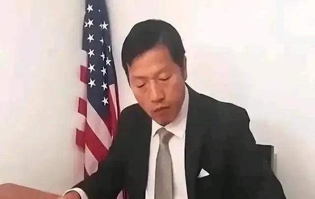 外交部这发言，信息量有点大啊。认人，不认证。护照撕了？国籍没了？那可真是白折腾一
