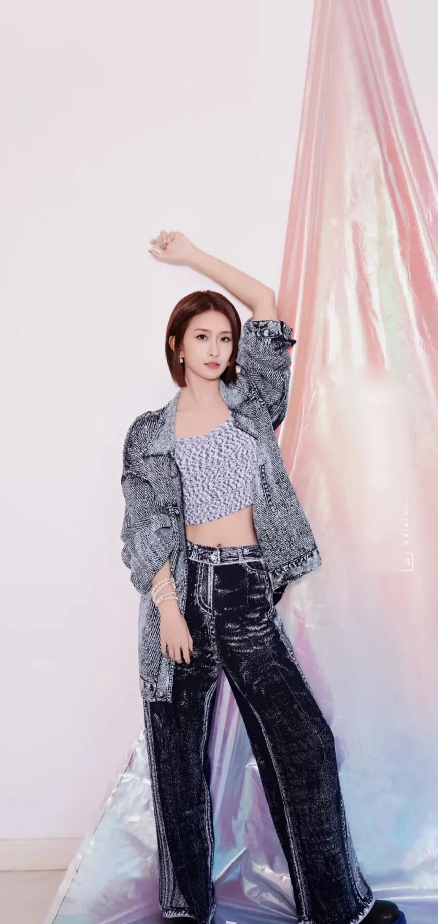 你见过穿着简单打扮很气质的女人吗