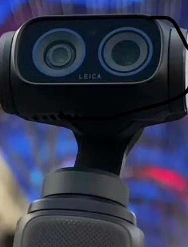 影石的pocket和徕卡联名？而且这个设计感觉比大疆的更好看一点，还是前置双摄，