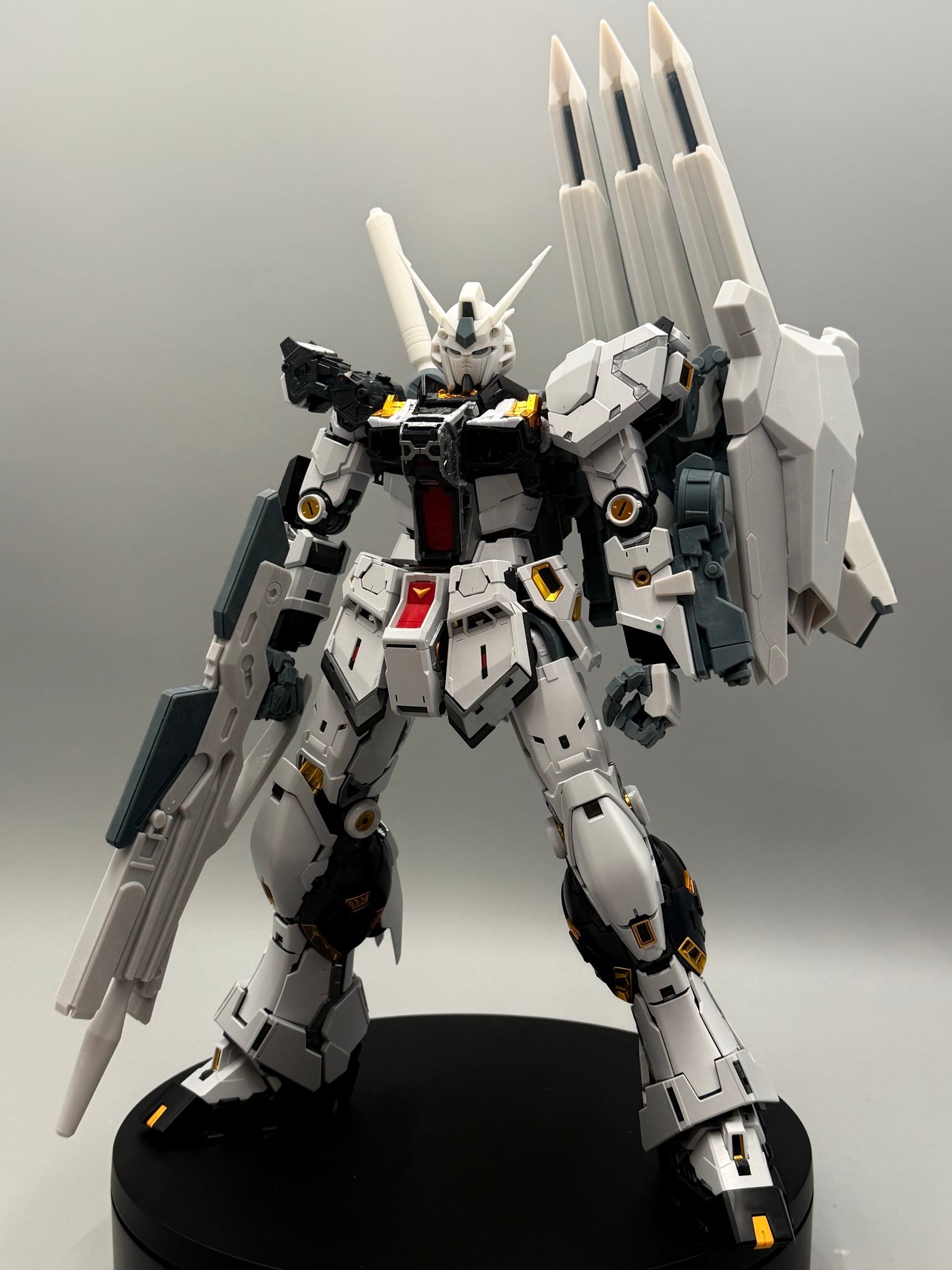 masa正在制作中的1/60量产型牛高达：阿利宙斯中之人版，基础豪横的用了PGU