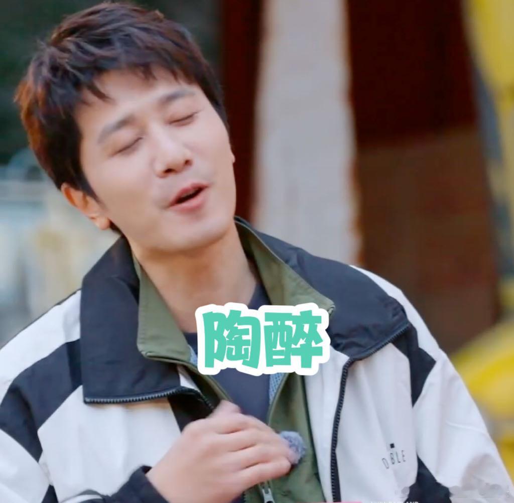 徐若晗回应挂脸争议 拒绝表情绑架和网络过度审判🙅♀️谁在又冷又累的工作状态下，