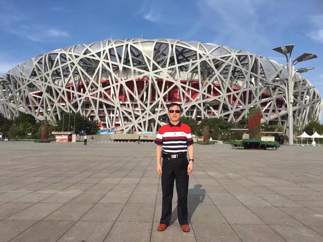 转变思维改变人生 看看沿途的风景 闯荡远方 追逐梦想