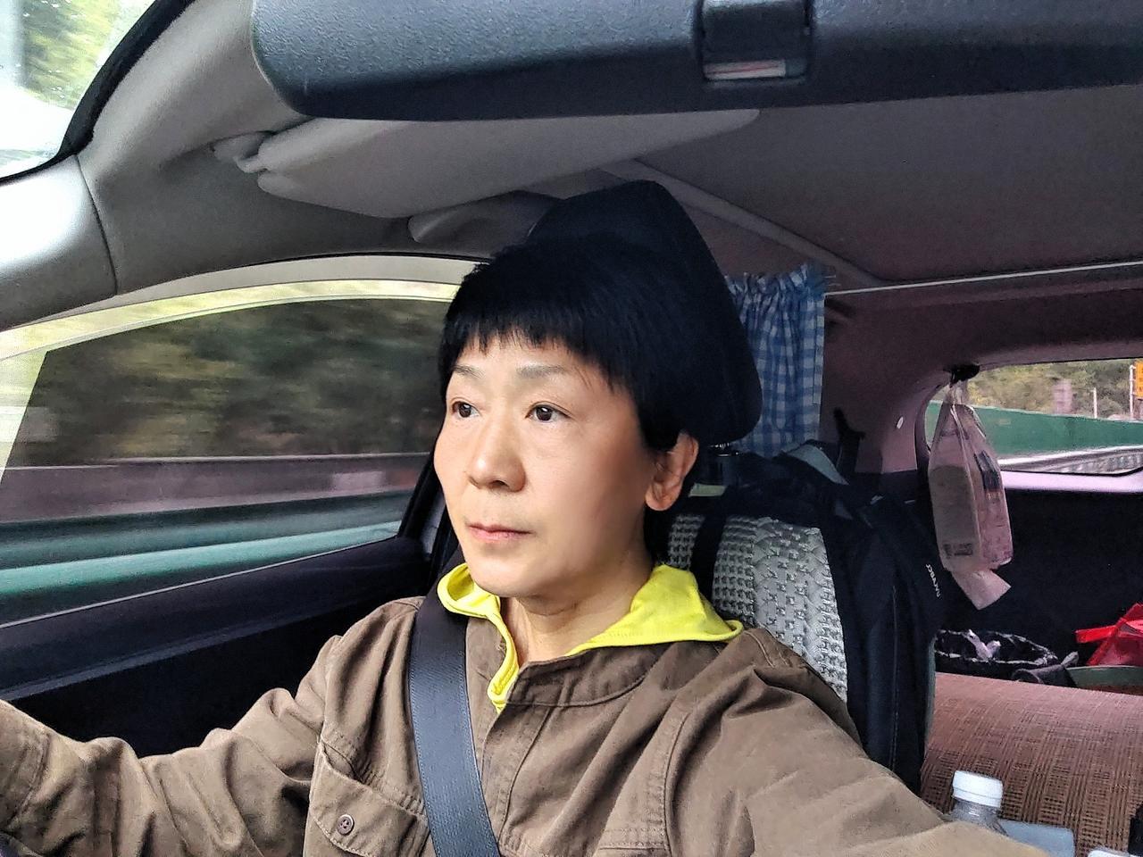 凌晨12点准时出发，终于离开了住了五天的广济高速服务区。
伴着夜色一路前行，跑了