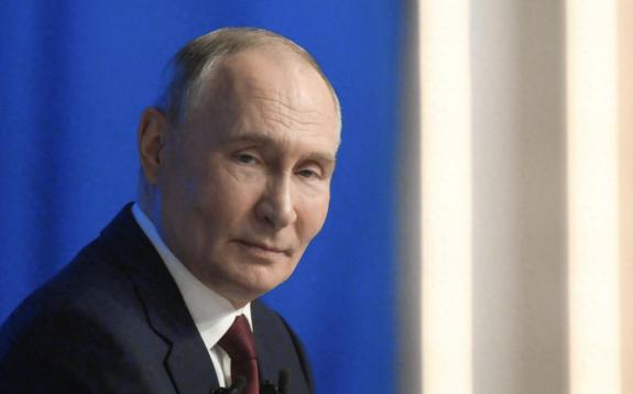 【直播连线意外坦诚！普京确认恋爱，谈及乌选举亮关键态度】本周五，俄罗斯总统普京在