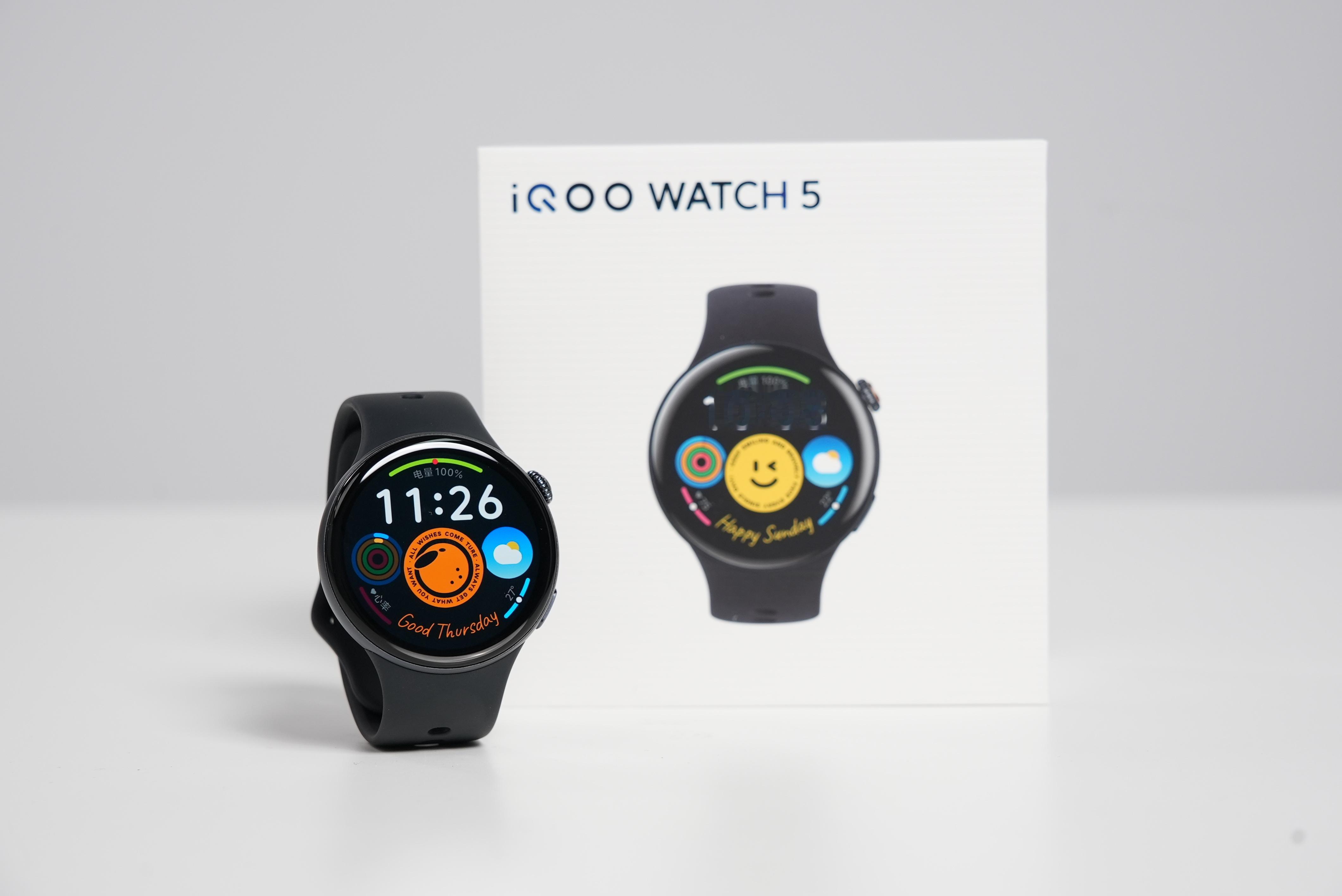五月份刚刚发布的 iQOO WATCH 5 我们拿到了一块浩宇黑的版本[酷]iQ