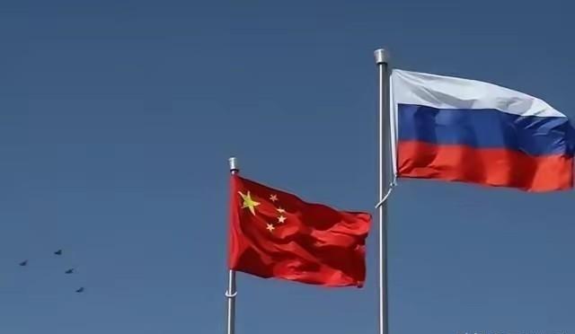 万幸中国没帮俄罗斯，因为美国早就布下了三个陷阱，一个比一个致命，那美国布下的陷阱