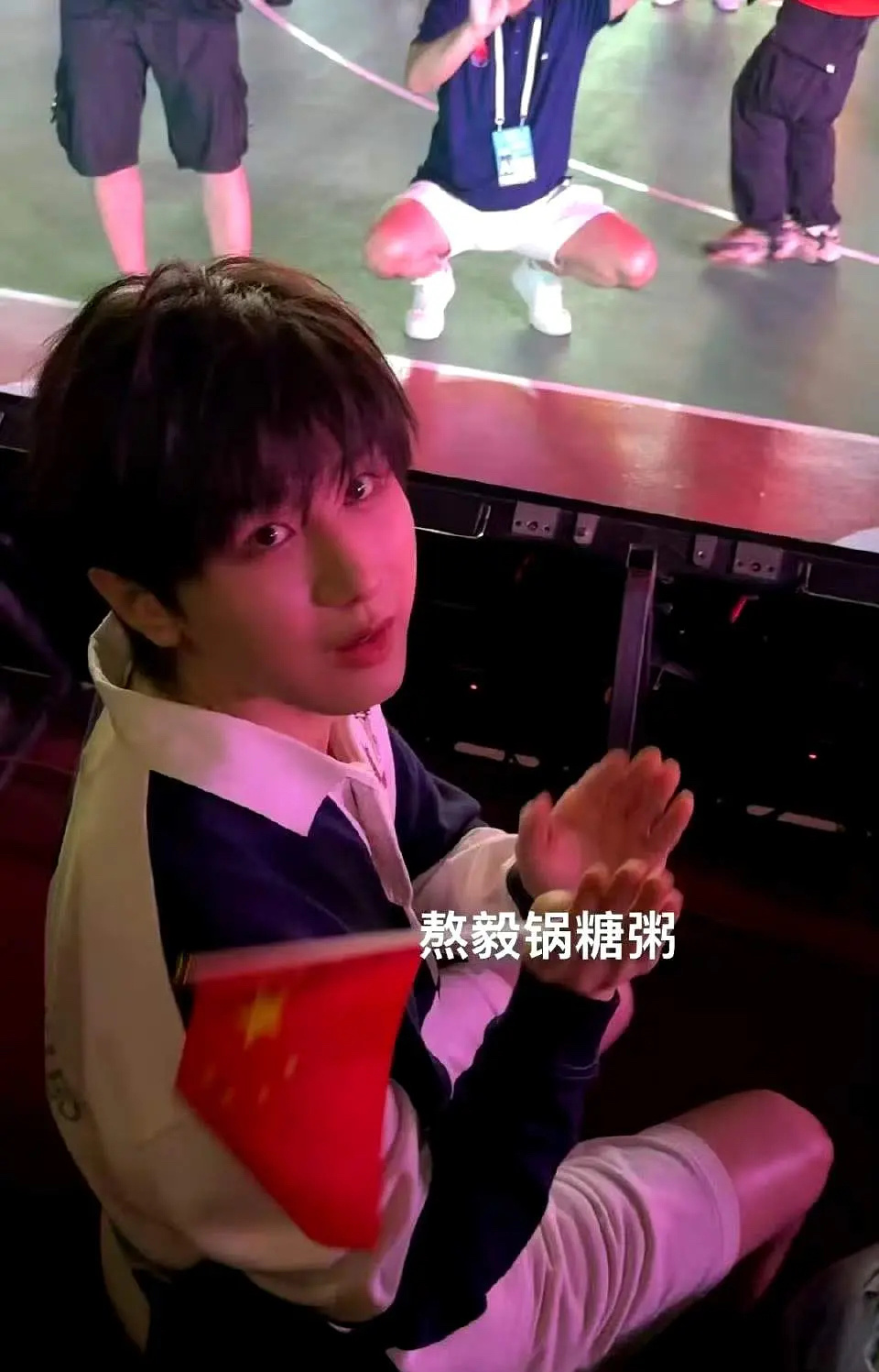 是这样极致温柔的一个大明星 ​​​