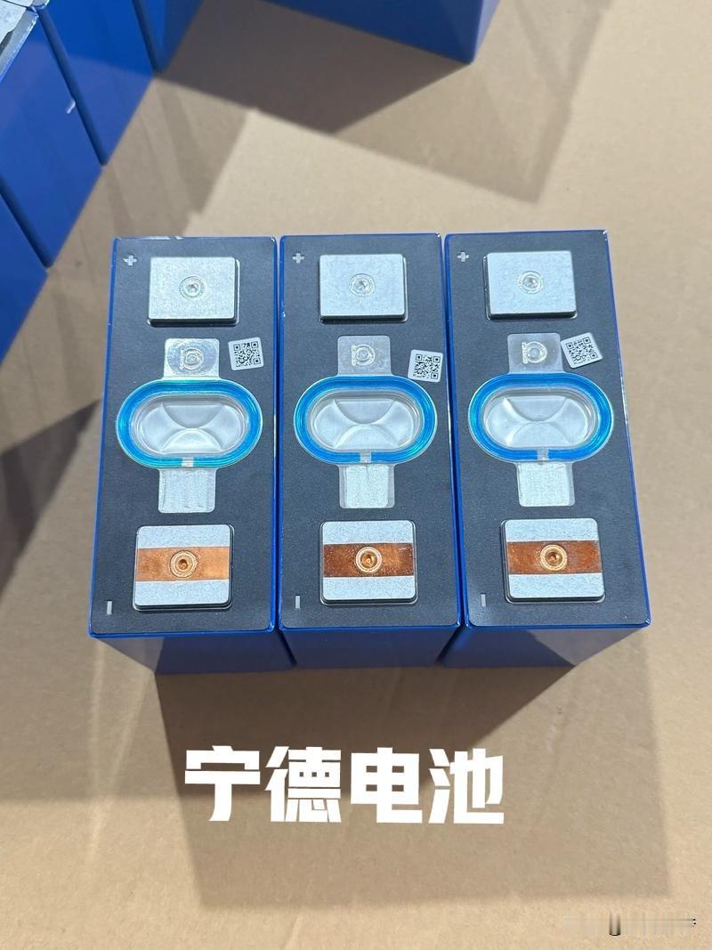 匈牙利政府为何对中国电池厂实施禁令？
严格说匈牙利并没有"全面禁令"，而是202