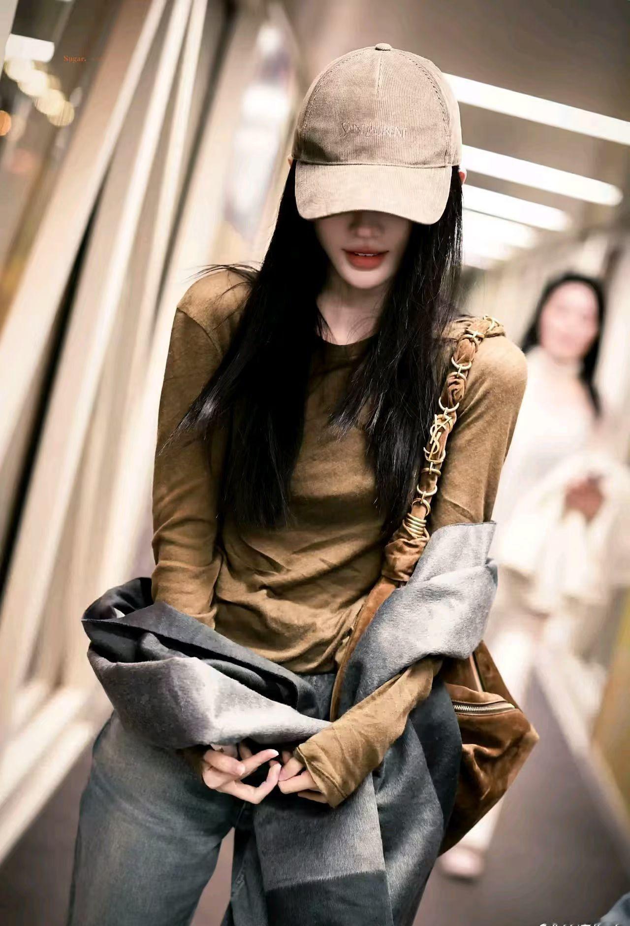 鞠婧祎 jjy鞠婧祎 jjy鞠婧祎机场状态 

相信你  陪着你.
打完这一场仗