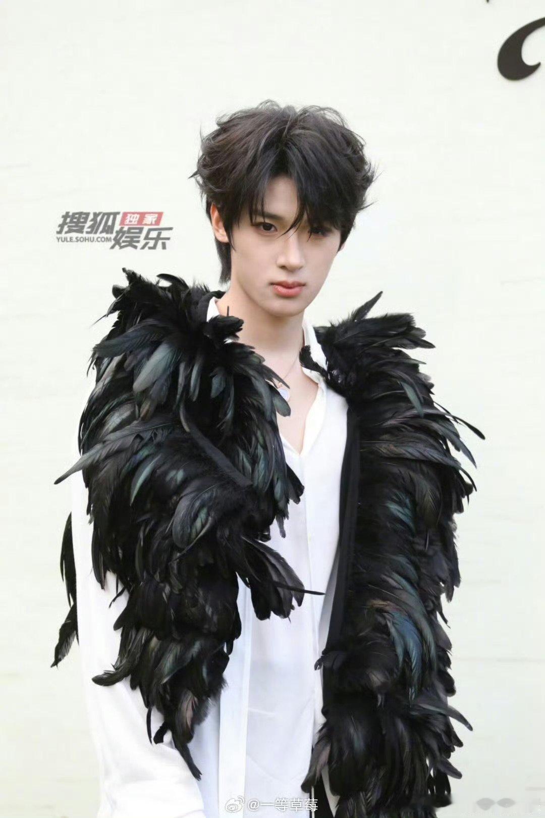 VOGUE男星生图VOGUE男星红毯生图 哇趣 