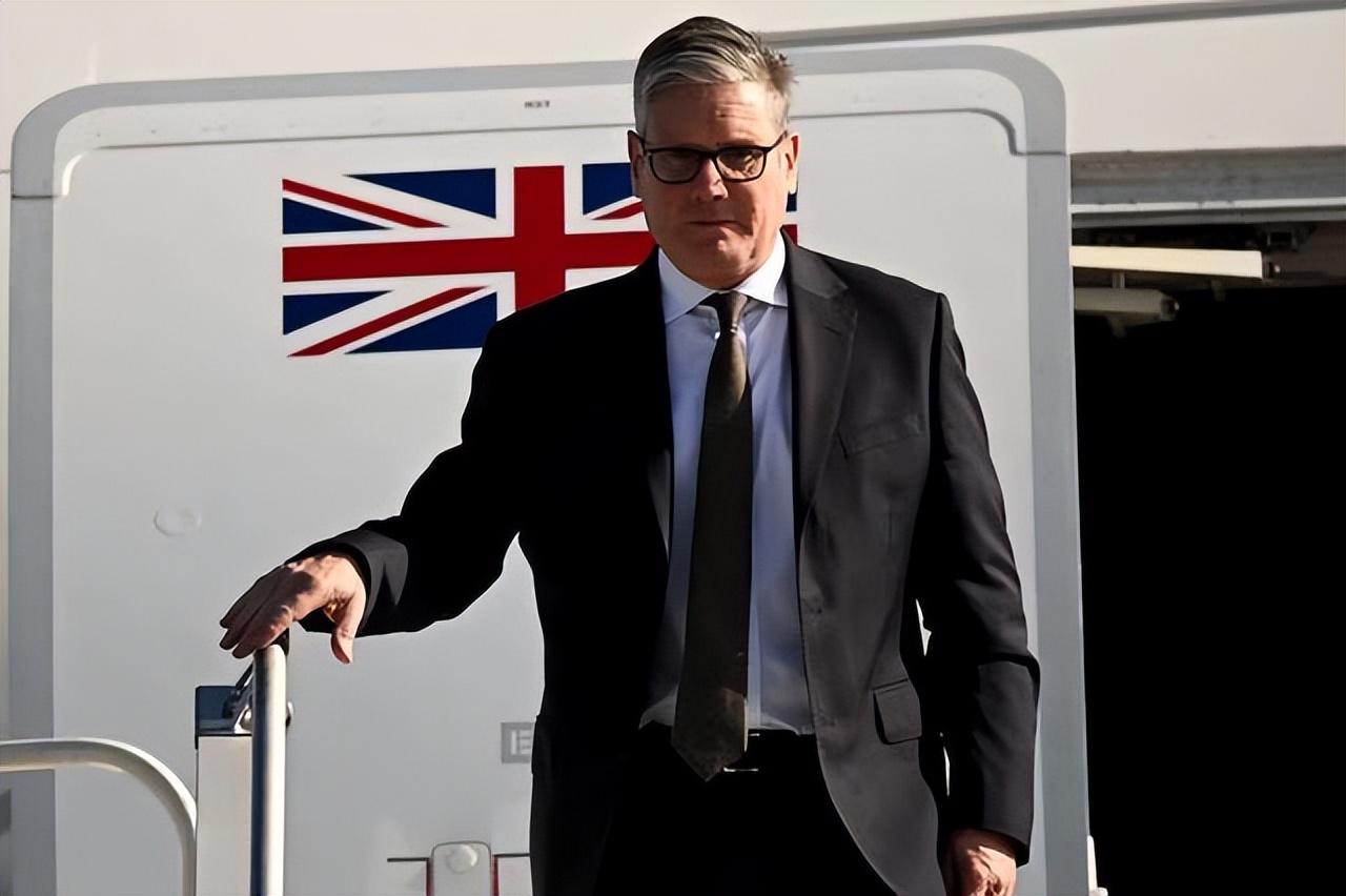 英国首相访华这事。
现在看是悬了。

12月10日外交部直接说。
根本没跟英方。