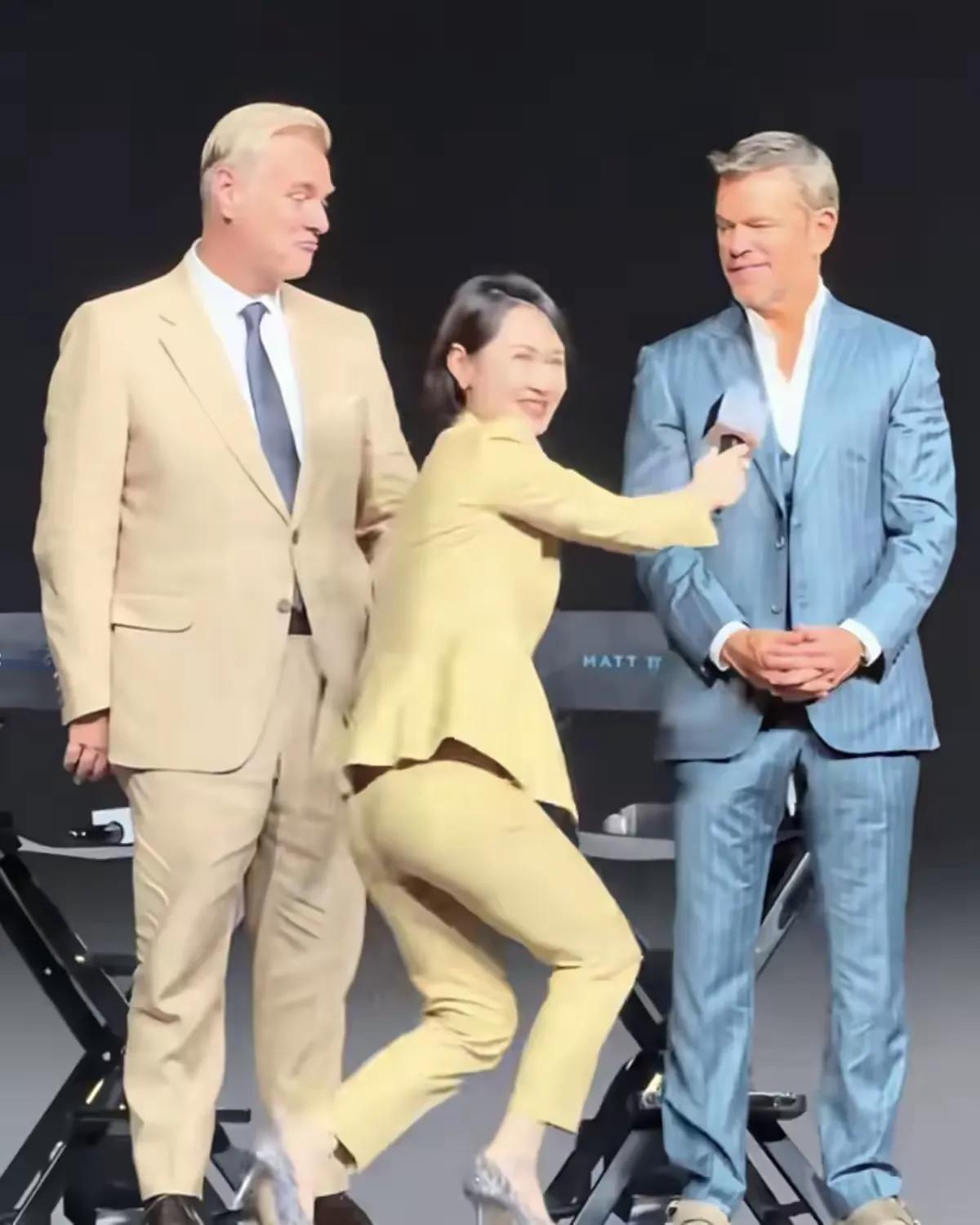 奥德赛首映礼主持人形体礼仪事件内部调整冷处理，是负责任及时的，也是一个行业礼仪的