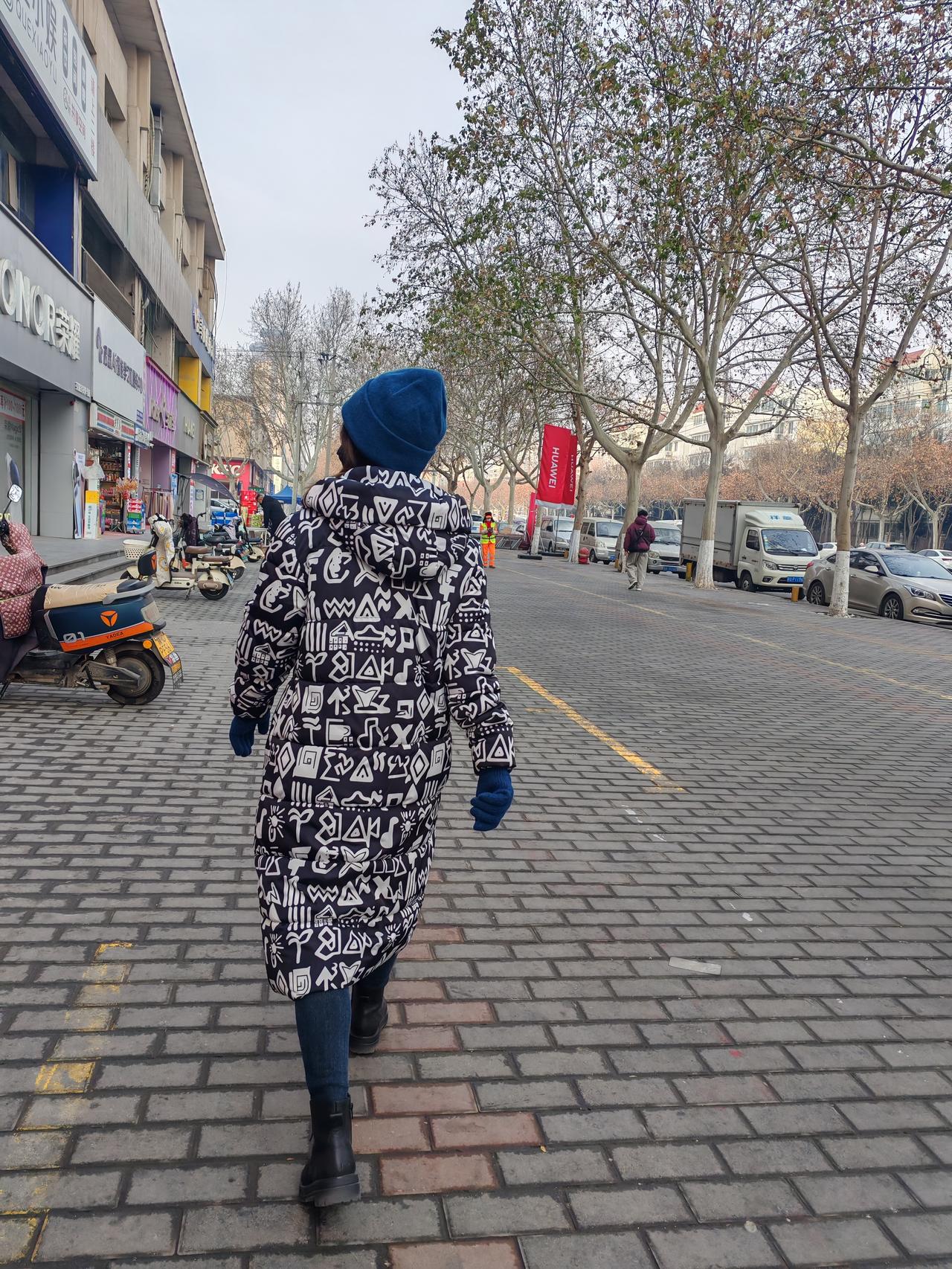 秦姨拍板干了件大事
她儿子儿媳结婚六年，想要一个自己的孩子，儿媳始终怀不上，中药