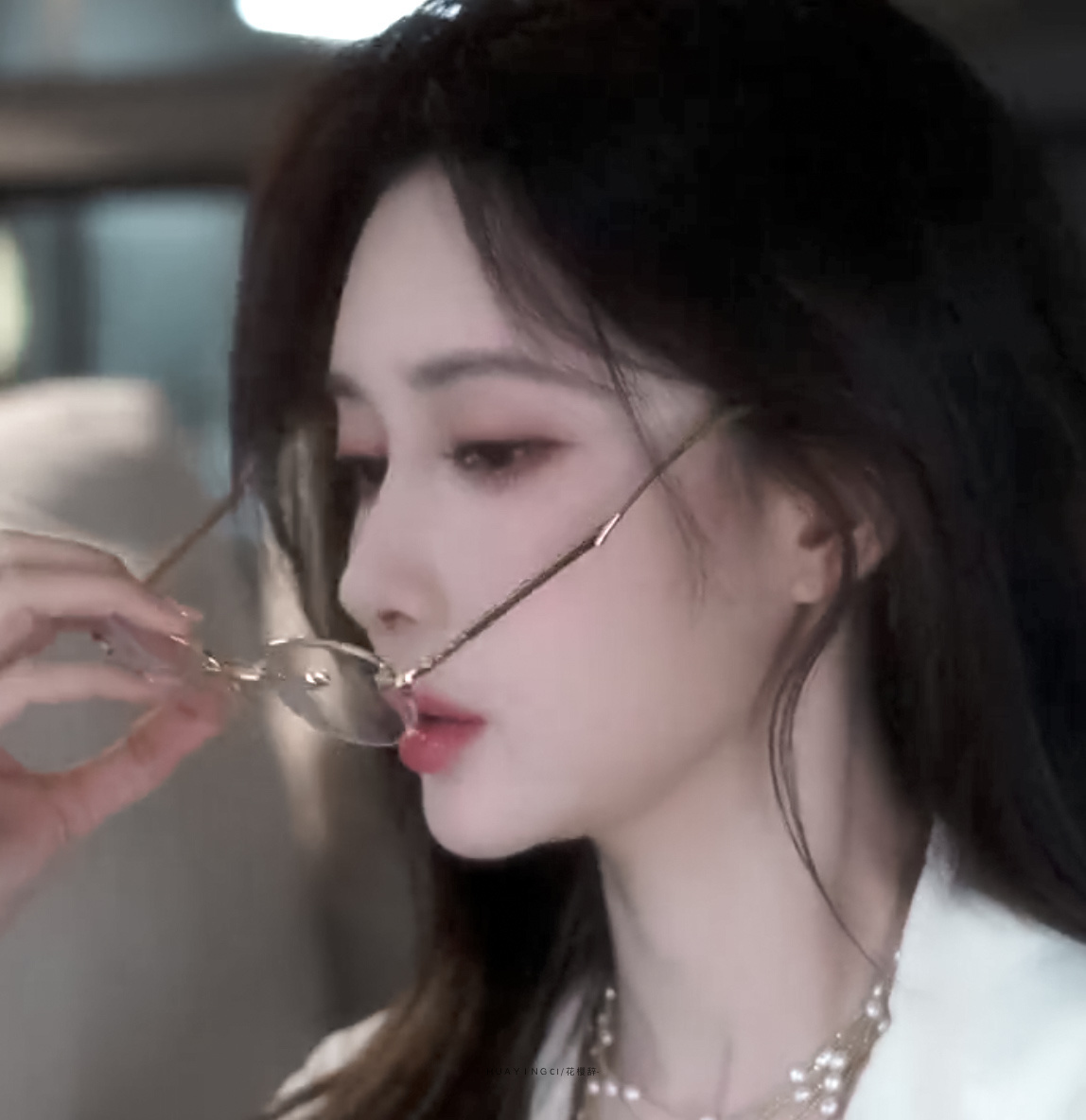 孟子义高智姐感 谁能懂孟子义这个视频的权威性！无框眼镜一戴，清冷又从容，好浓的高