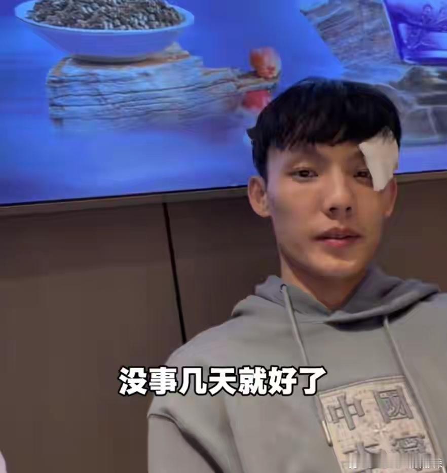 CBA 同曦队老总这波公关做的到位！徐杰被邬挺嘉误伤后，老总王震害怕影响球队声誉