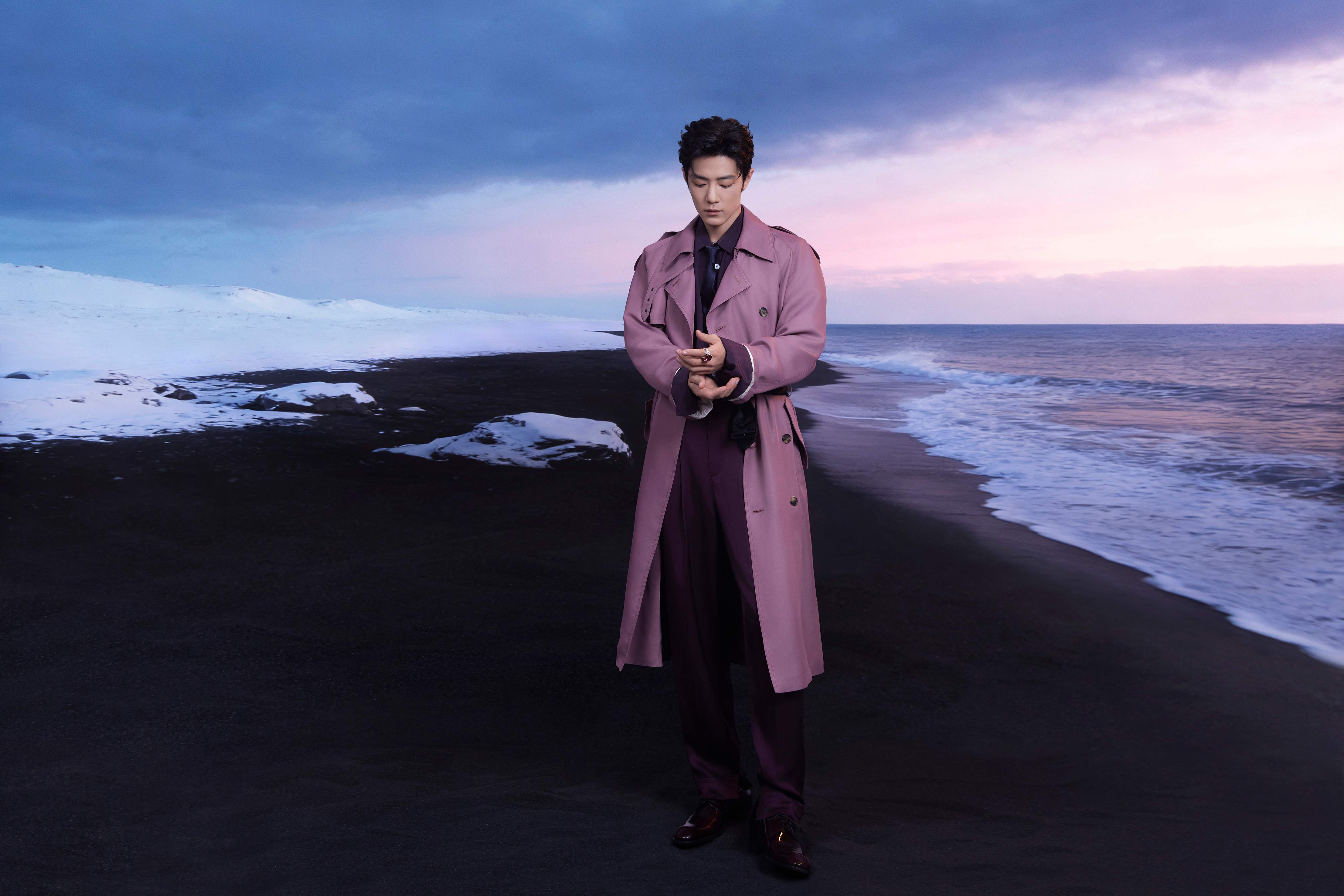 肖战｜东方卫视跨年 造型正式揭晓 ！肖战身穿 Saint Laurent 202