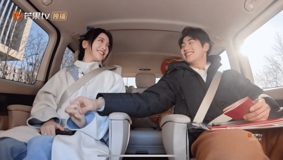 金莎 我是孙丞潇的太太这句自我介绍改口太戳我了，比直接叫老公更有那种“我们是一家