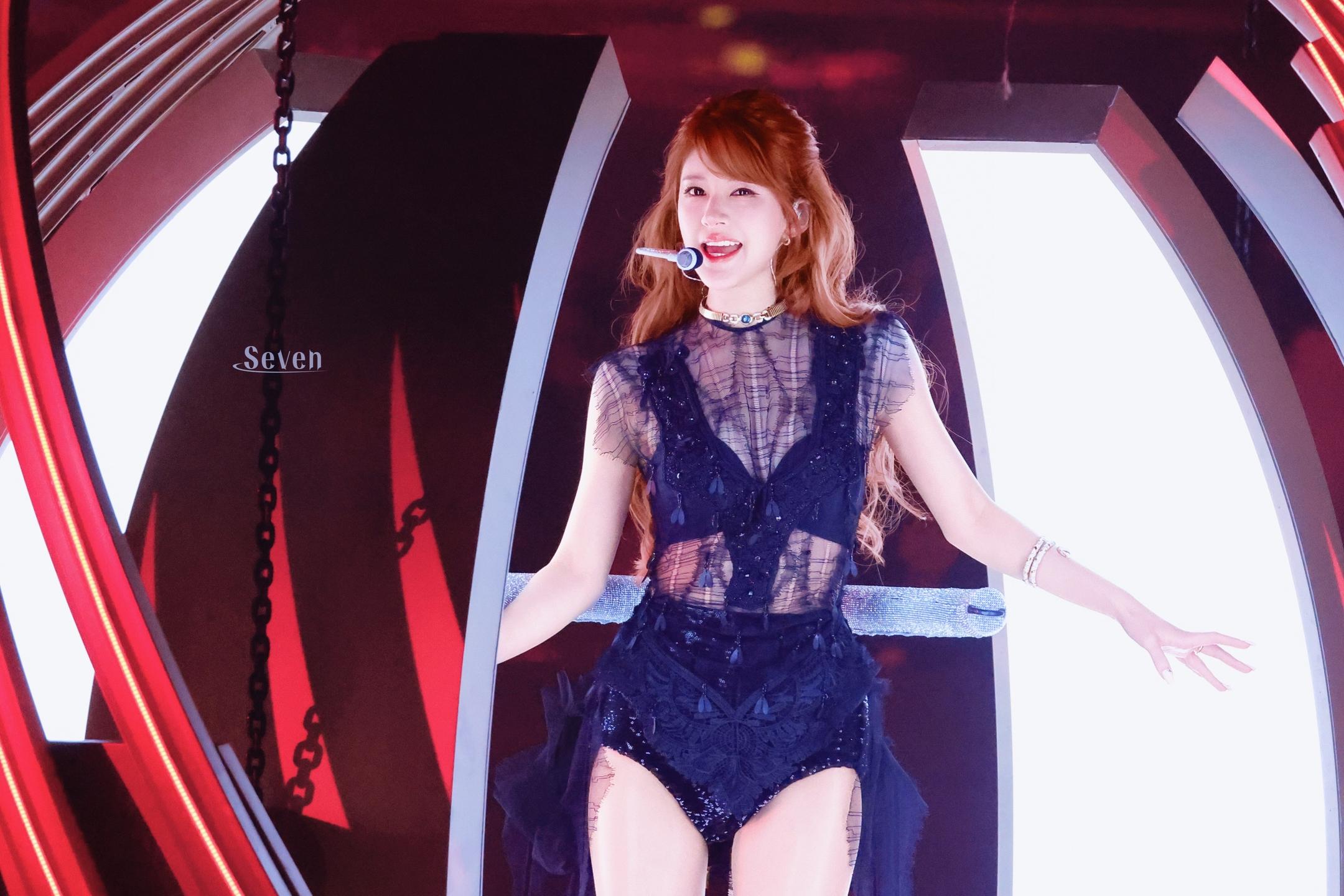 生日快乐🎂！圓滿，不是完美，而是允許一切如其所是。花開是喜悅，花落是...