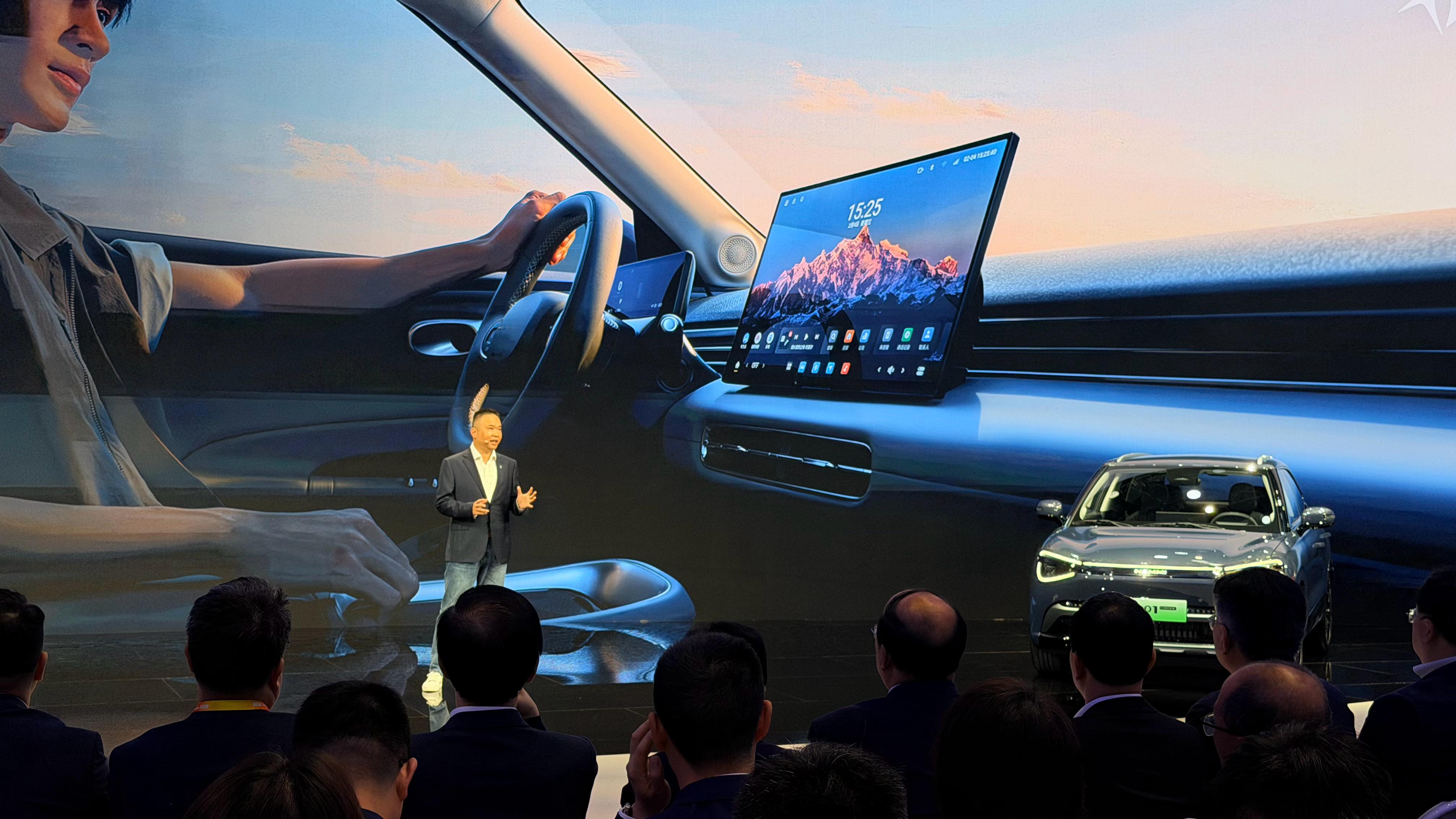 2026北京车展 东风今年的战略就是全面牵手华为乾崑。2026北京车展东风展台奕