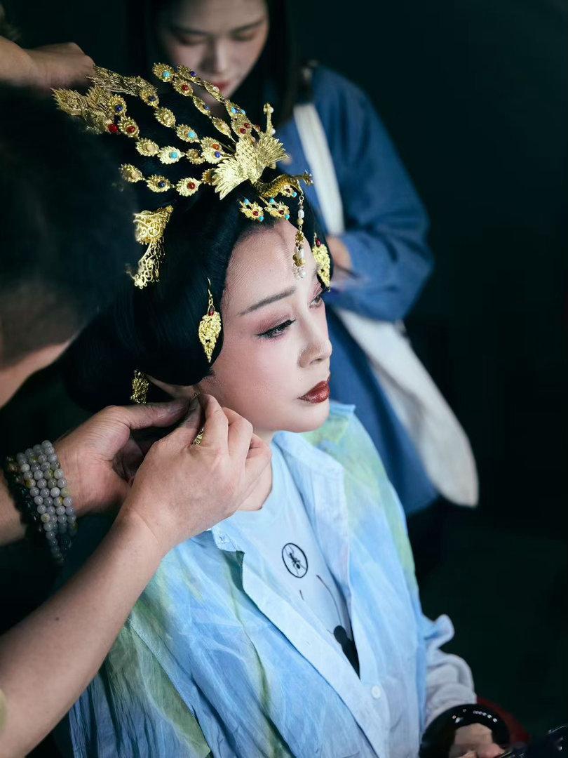 刘晓庆再演武则天梦回19951995年的武则天成为荧幕经典，如今刘晓庆再次披上女