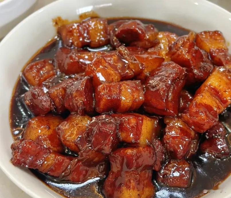 今日份的晚餐
中式晚餐会需要在时间里沉浸…
家常小菜，也没有一个特别的标准，
只