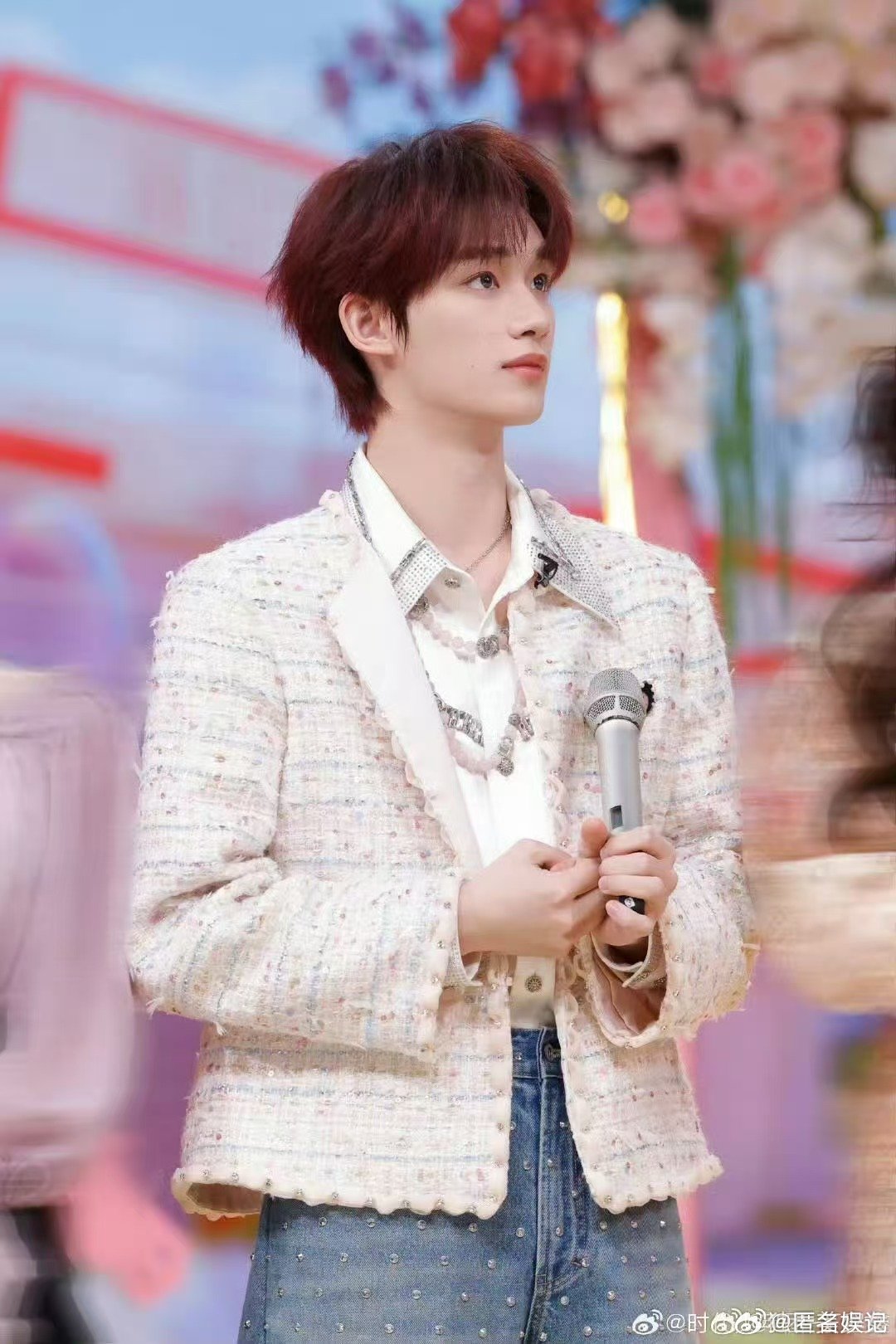 丁程鑫好六开工你好星期六丁程鑫好六开工，颜值与有趣灵魂同时在线 