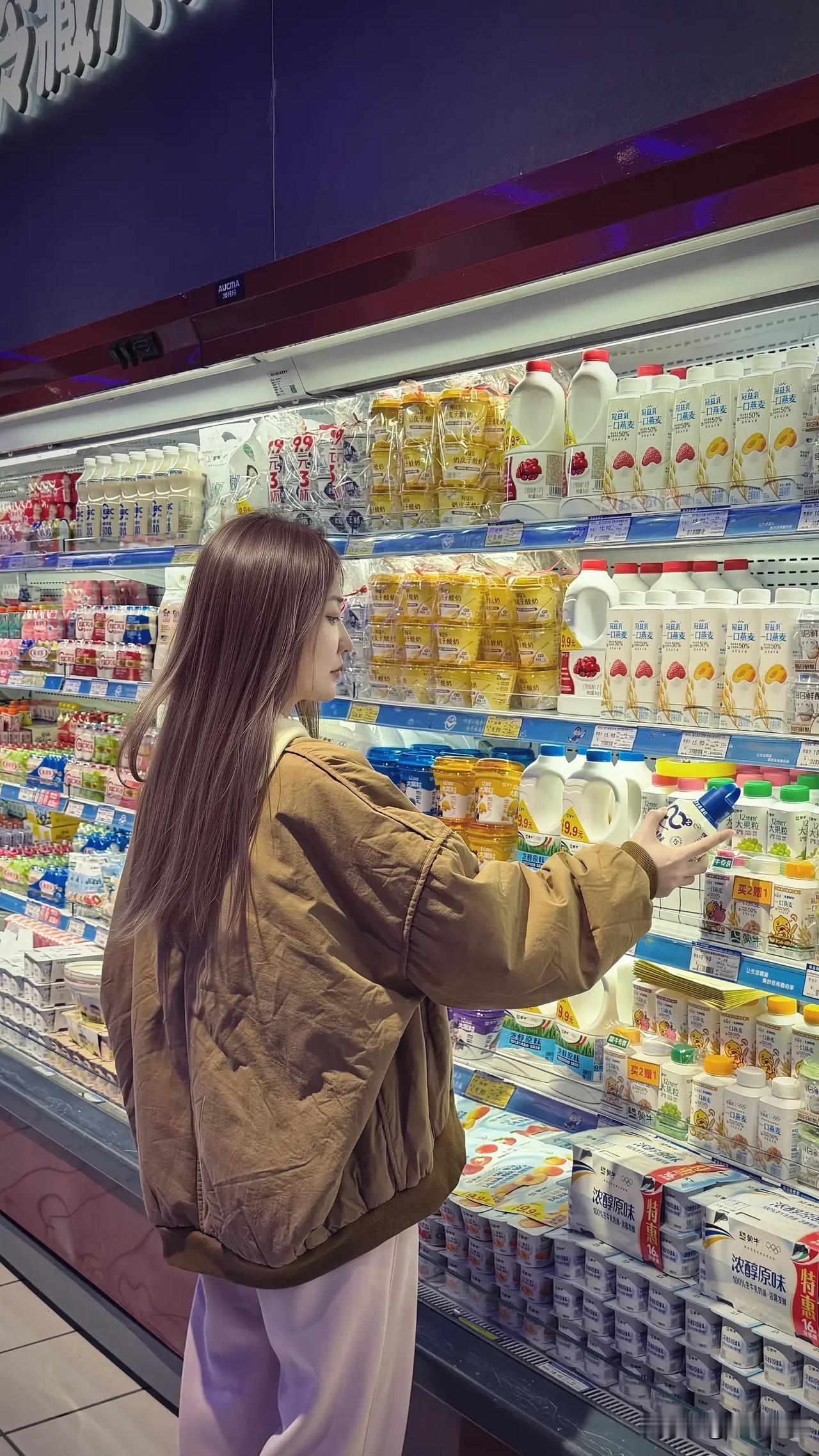 抓不住的东西太多，还好我无所谓，年初的一无所有到年尾的空手而归三十岁的朋友圈 3