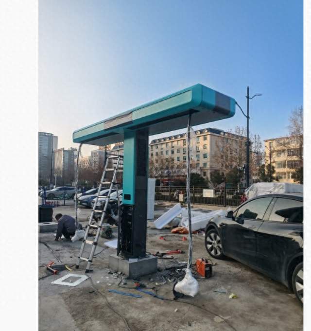 兆瓦闪充站点不断增加，纯电车最大短板真的解决了？