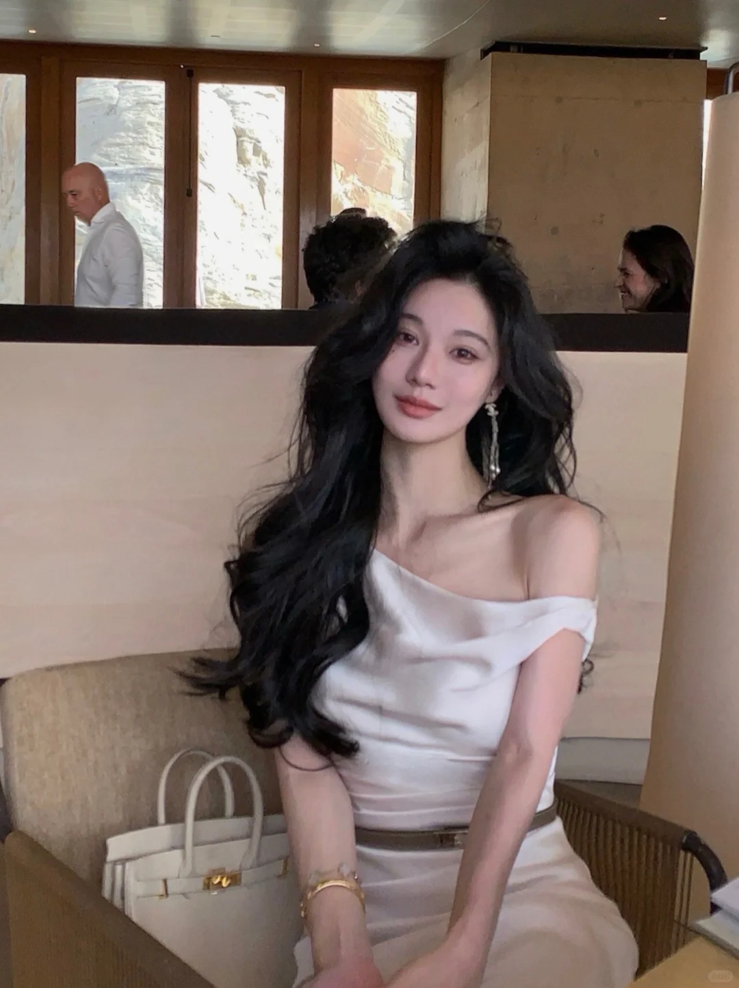 富家大小姐   是温柔的姐姐风
