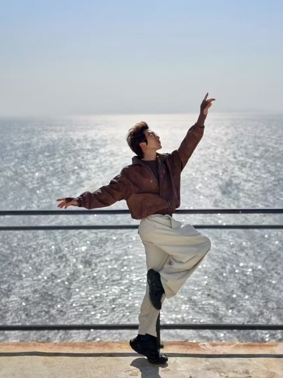 从春晚创编到社区舞王，90后小伙用“舞画”形式实现创业梦想